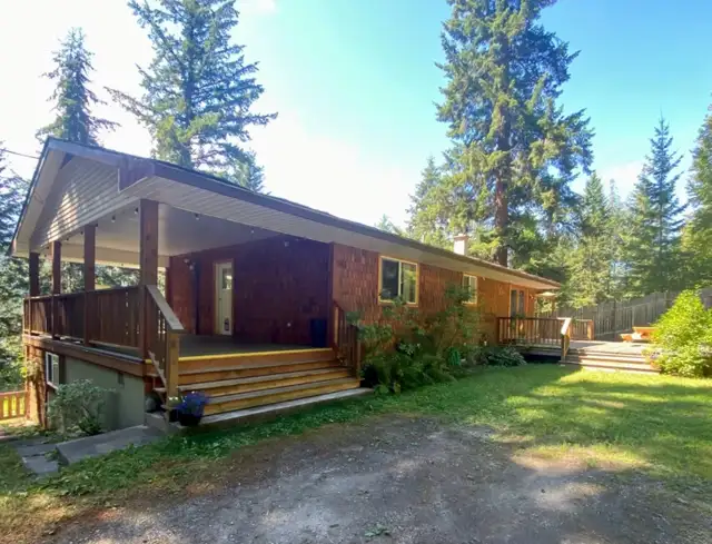 3 Bdrm 2 bath house for rent in Balfour