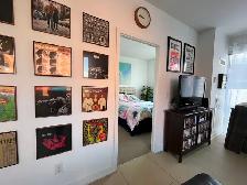 Market Wharf: 2 Beds 1 Bath Condo w/ Prkg- St. Lawrence Market - Photo 7