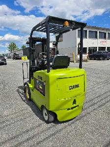 chariot elevateur / Fork lift - Photo 4