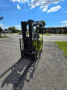 chariot elevateur / Fork lift - Photo 5