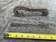 Looking for help identifying these 2 old pieces - Photo 4