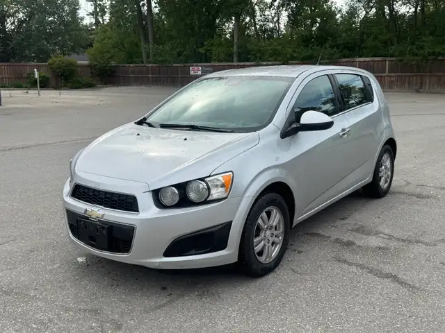 2013 Chevrolet sonic lt