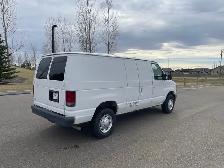 2012 Ford E250 - Photo 6