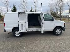 2012 Ford E250 - Photo 10