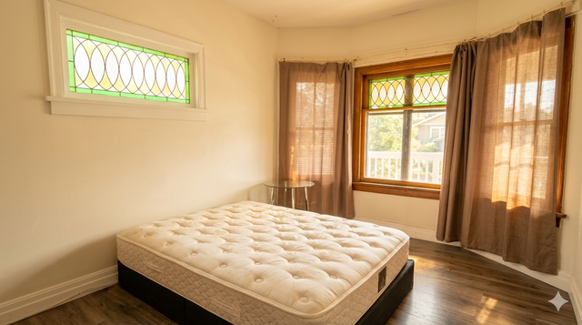 (Downtown) Private MasterRoom, Furnished @ 2 Bedrooms,Quiet!