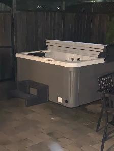 Sunrise 770S - 5 person Plug & Play Hot Tub
