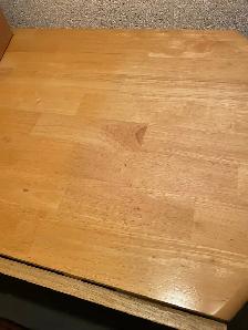 Table de cuisine en bois ronde (côtés en rabats)