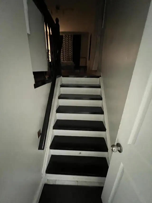 Studio Unit with Seperate Entrance @ Square One