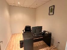 1,200 SF Retail or Office For Lease On Lake Shore In Etobicoke! - Photo 8