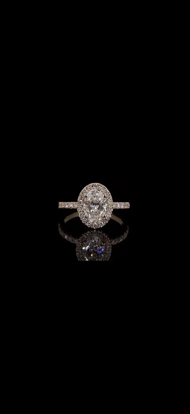 2.05CT Oval Halo Lab Diamond Ring | 14K Gold | VVS2 E | IGI