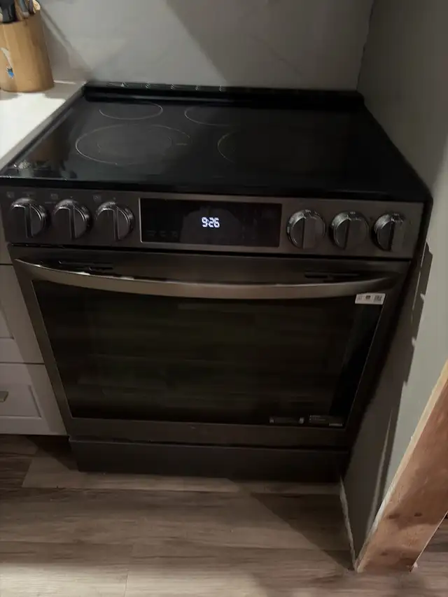 Lg  top plate stove very nice
