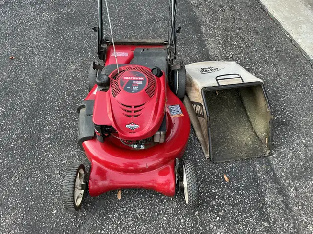 Craftsman self-propelled lawnmower