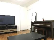 Master bedroom (Bloor/Dufferin) in 4 bed  1 bath house - Photo 7