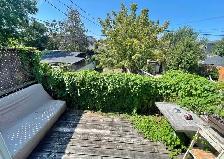 Master bedroom (Bloor/Dufferin) in 4 bed  1 bath house - Photo 10