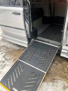 Disability conversion van - Photo 3