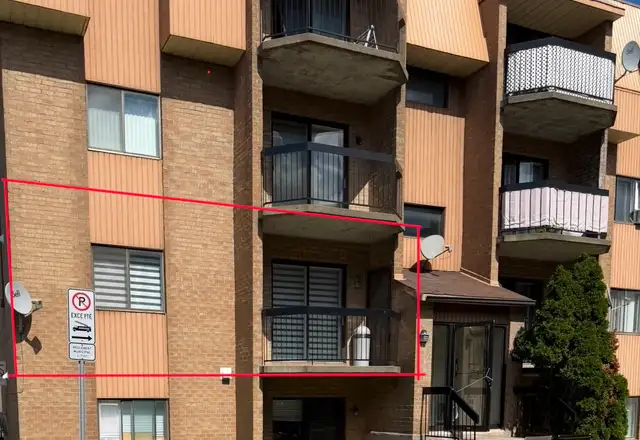 4 1/2  CONDO, entièrement rénové, haut-de-gamme $1695