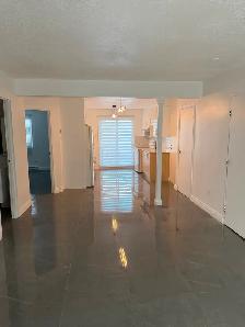 4 1/2  CONDO, entièrement rénové, haut-de-gamme $1695 - Photo 2