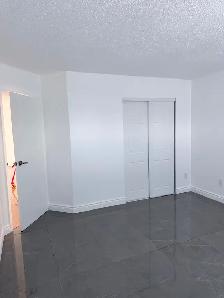 4 1/2  CONDO, entièrement rénové, haut-de-gamme $1695 - Photo 8