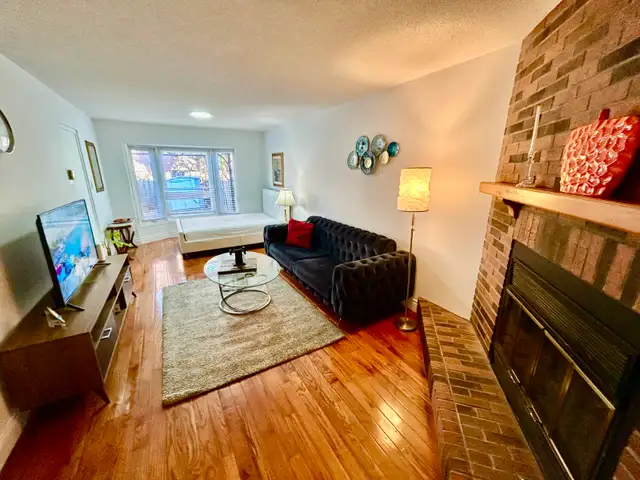 Furnished Main Floor Room for Rent (for male), 16th & Yonge