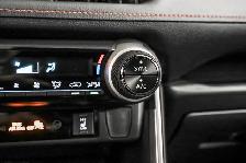 2025 Toyota RAV4 Plug-In Hybrid SE AWD | Mags | Toit ouvrant | C - Photo 30