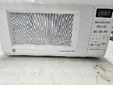 GE Turntable Microwave Oven