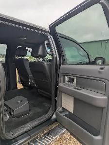 2013 ford f150 5.0L fx4 4 door leather - Photo 8