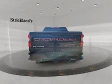 2024 Chevrolet Silverado 1500 Crew Cab Short Box 4-Wheel Drive L - Photo 3
