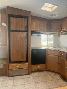 2003 Frontier 5th wheel trailer - Photo 5