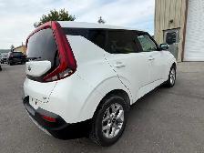 2021  Kia Soul EX , Remote Start , new safety for sale ! - Photo 12