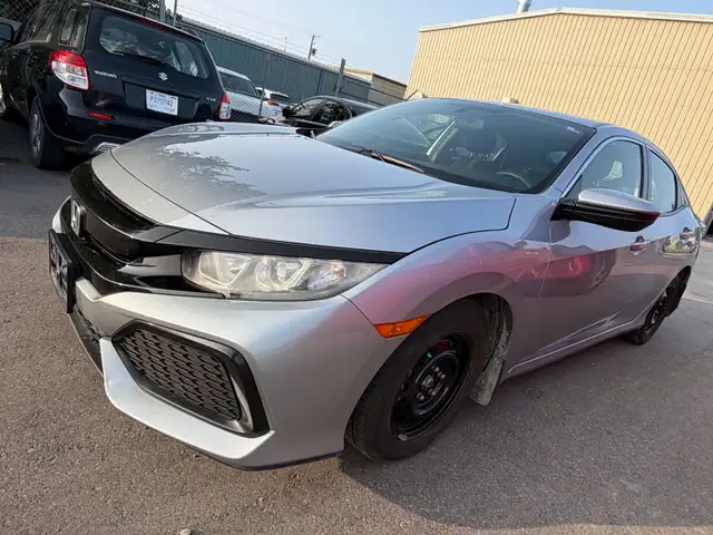 2017 Honda civic Hatchback Clean title !  new safety !