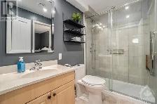 Beautiful 2 Bedroom Unit in the Heart of Orleans - Photo 4
