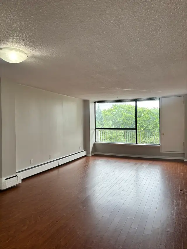 TWO BEDROOM APARTMENT AVAILABLE AT 40 ROSE STREET - WELCOME TO T