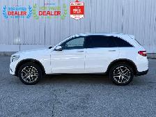2019 Mercedes-Benz GLC //AMG PKG | PANO | NAVI | LOADED - Photo 16