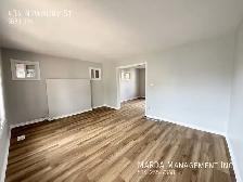 CHARMING 5 BED/2.5 BATH HOUSE DOWNTOWN   HYDRO, WATER & GAS! - Photo 6