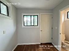 CHARMING 5 BED/2.5 BATH HOUSE DOWNTOWN   HYDRO, WATER & GAS! - Photo 23