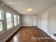 CHARMING 5 BED/2.5 BATH HOUSE DOWNTOWN   HYDRO, WATER & GAS! - Photo 38