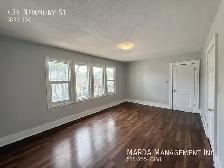 CHARMING 5 BED/2.5 BATH HOUSE DOWNTOWN   HYDRO, WATER & GAS! - Photo 39