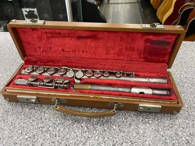 Artley Student Flute