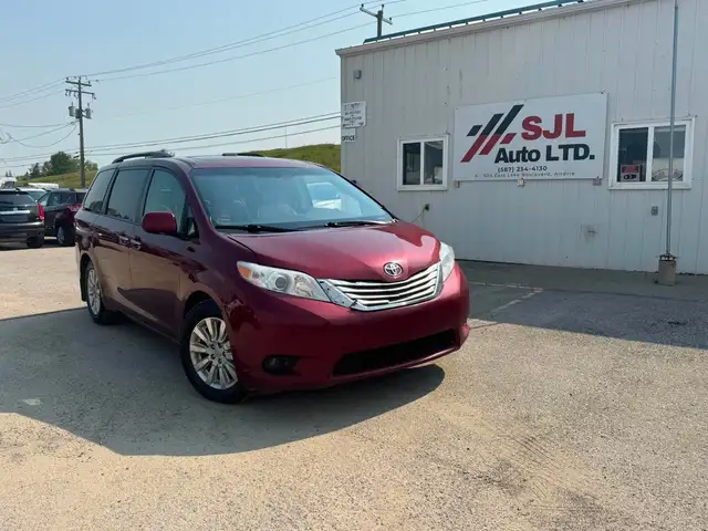 2011 Toyota Sienna XLE