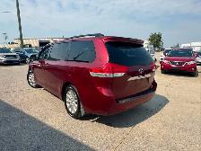2011 Toyota Sienna XLE - Photo 8