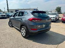 2017 Hyundai Tucson SE - Photo 7
