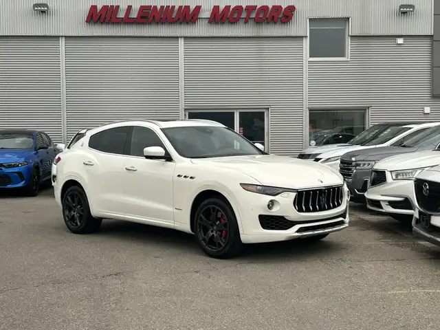 2018 Maserati Levante S GRANLUSSO SQ4 AWD/NAVI/360 CAM/PANO ROOF