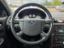 2006 Ford Five Hundred Limited - Photo 24