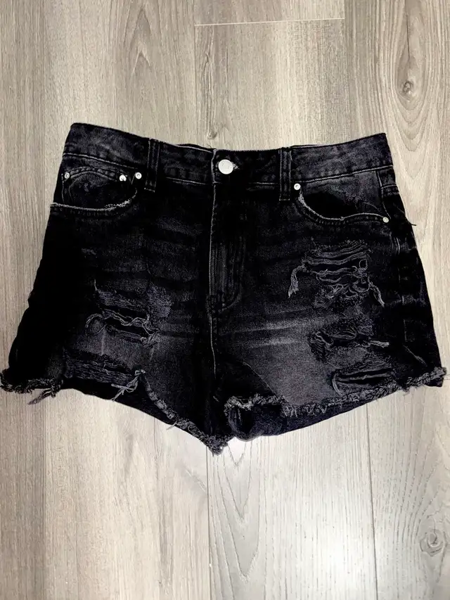 Black Ripped Jean Shorts – Size XL – $3