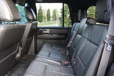 2010 Lincoln Navigator 4WD 4dr Ultimate - Photo 18