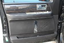 2010 Lincoln Navigator 4WD 4dr Ultimate - Photo 20