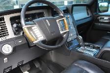 2010 Lincoln Navigator 4WD 4dr Ultimate - Photo 21