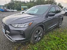 2023 Ford Escape AWD - Photo 2