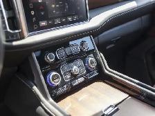 2024 GMC Yukon XL Denali Ultimate - Photo 27
