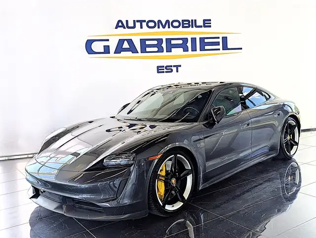 2020 Porsche Taycan Turbo S